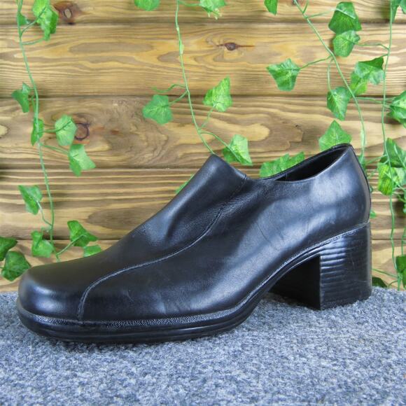 Clarks Women's Bootie Black Leather Sz 8.5 Medium‎ Gently Used 2025 - Picture 1 of 8